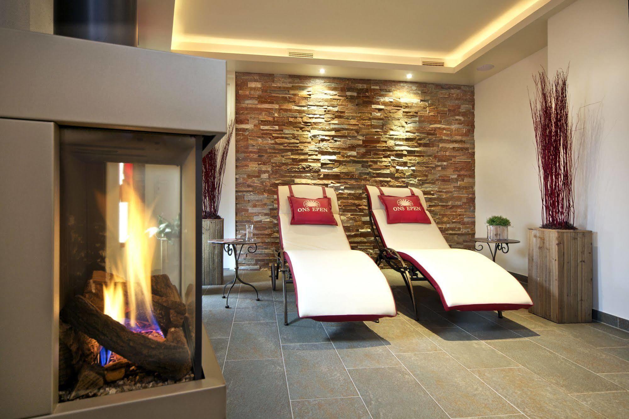 Aparthotel Ons Epen Exterior photo